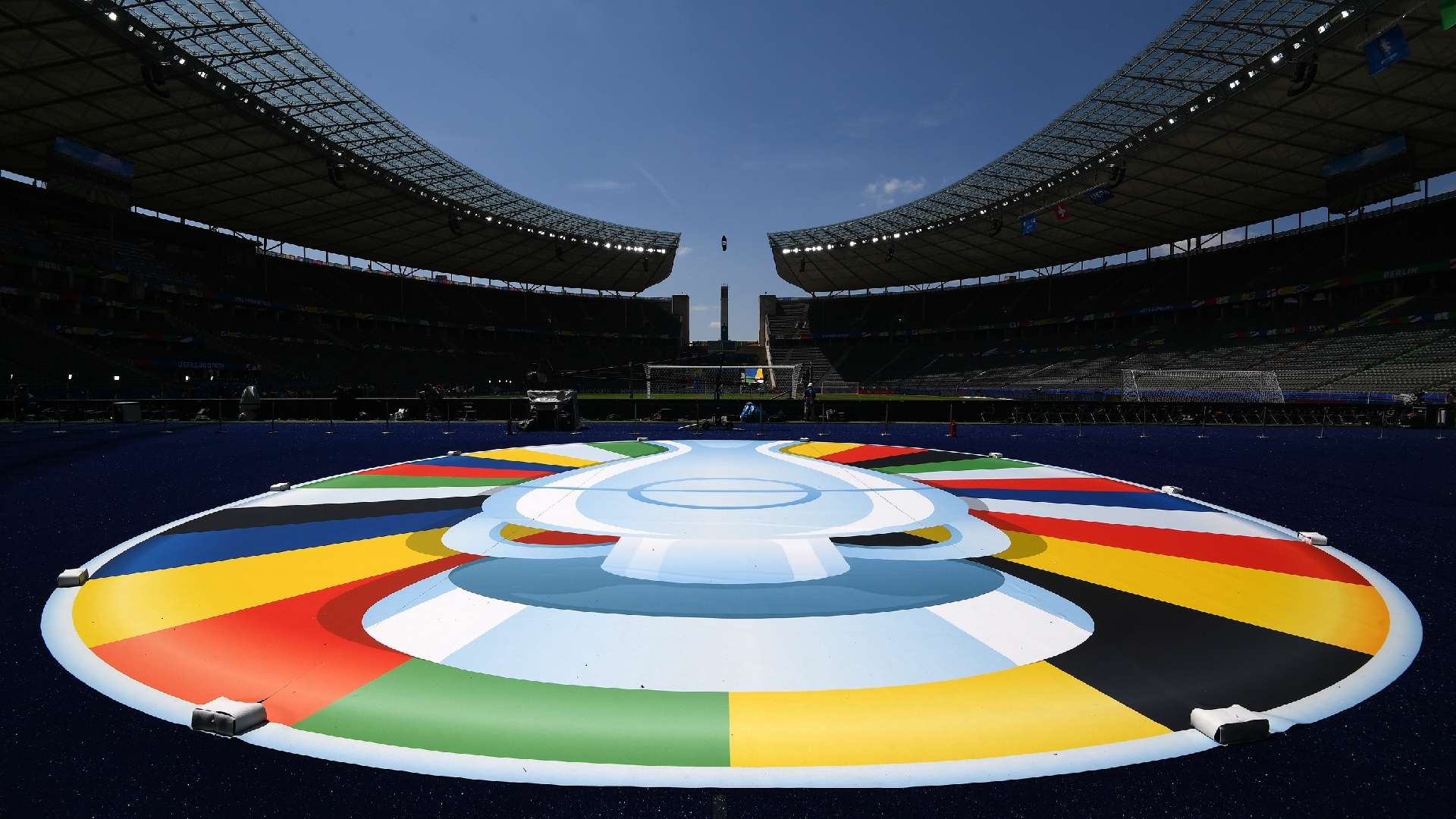 届冠军及其 届冠军及其